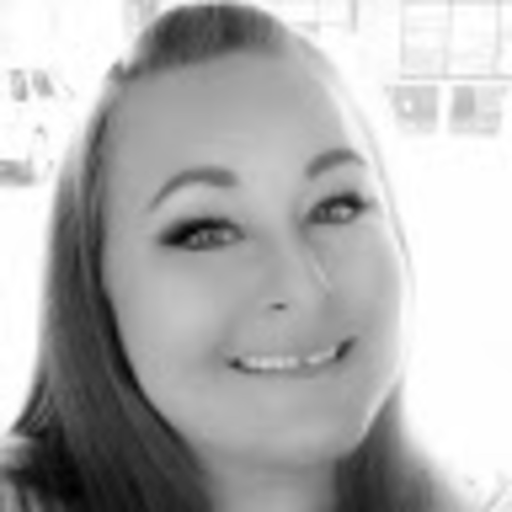 Meet your Posher, Lena